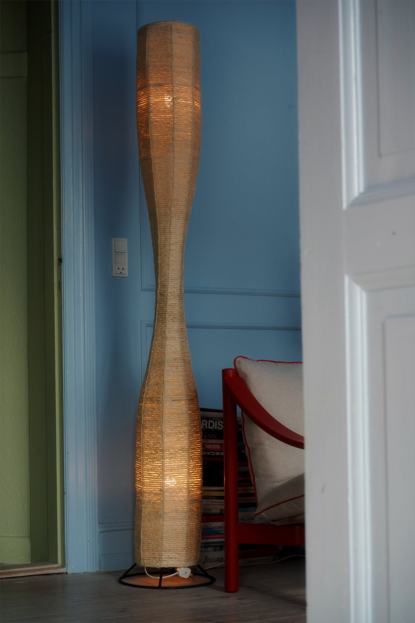 The Podstand – Håndlavet Gulvlampe